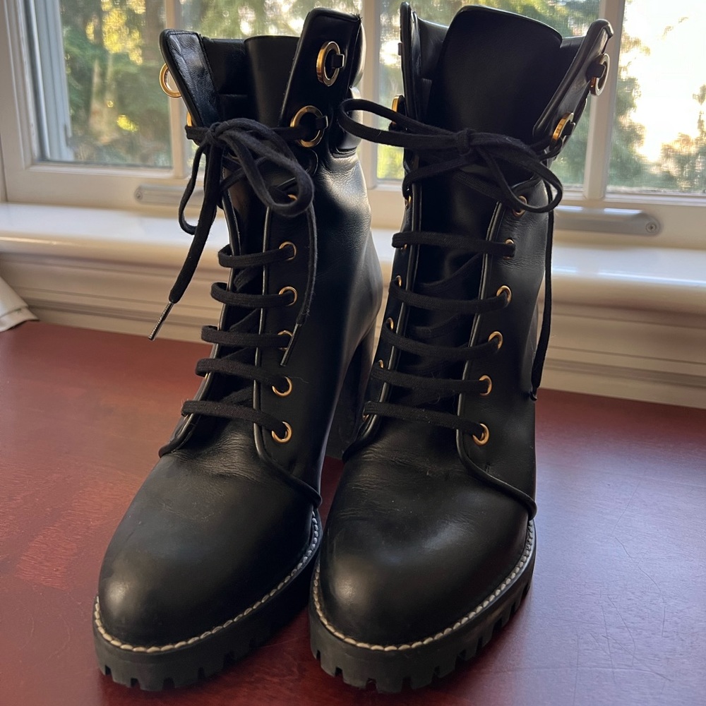 Stuart Weitzman Kingsley Boot Size 6 - image 2